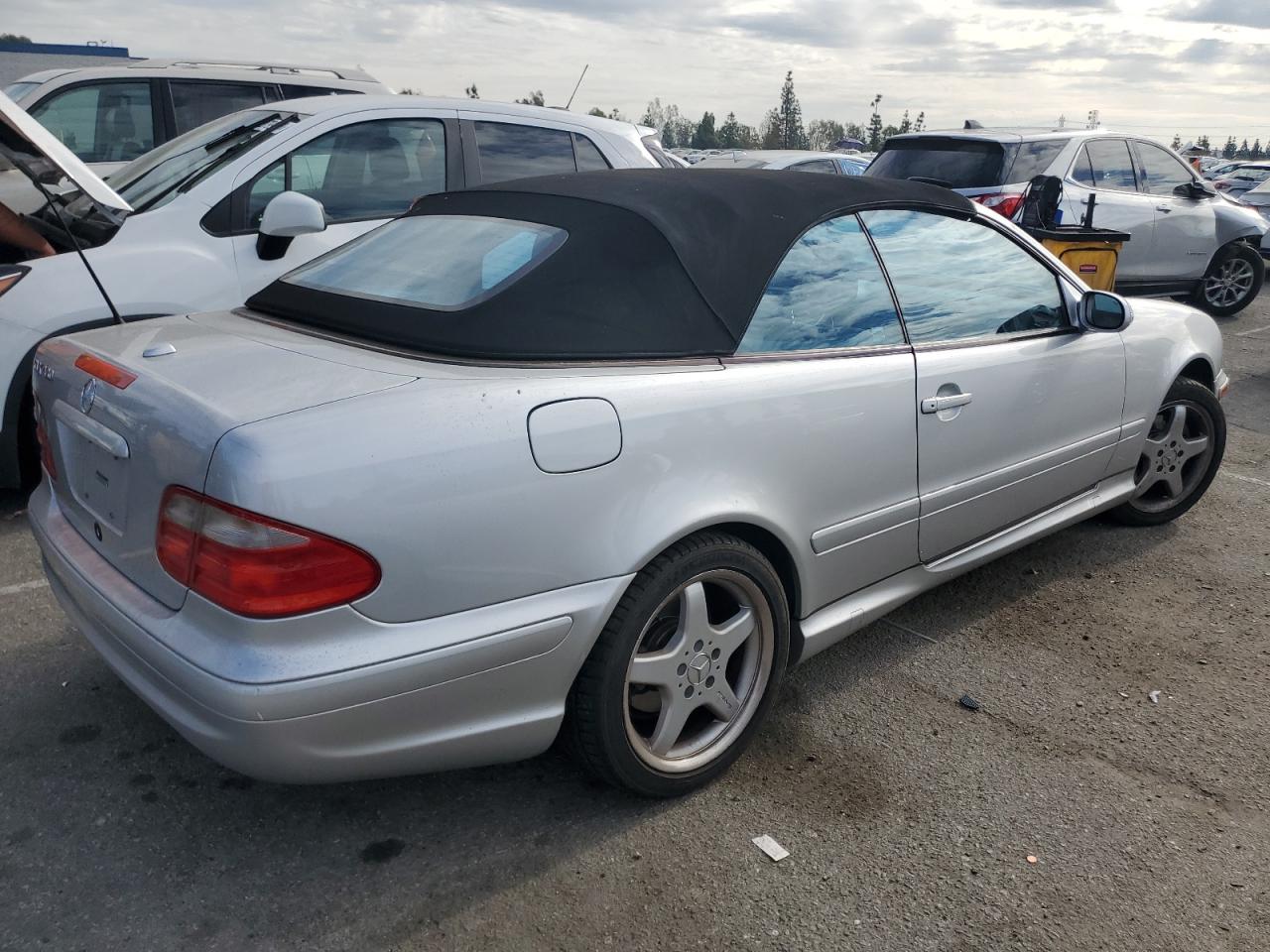 Obraz 3 z 2003 MERCEDES-BENZ CLK 430 2003 z VIN WDBLK70G93T139090