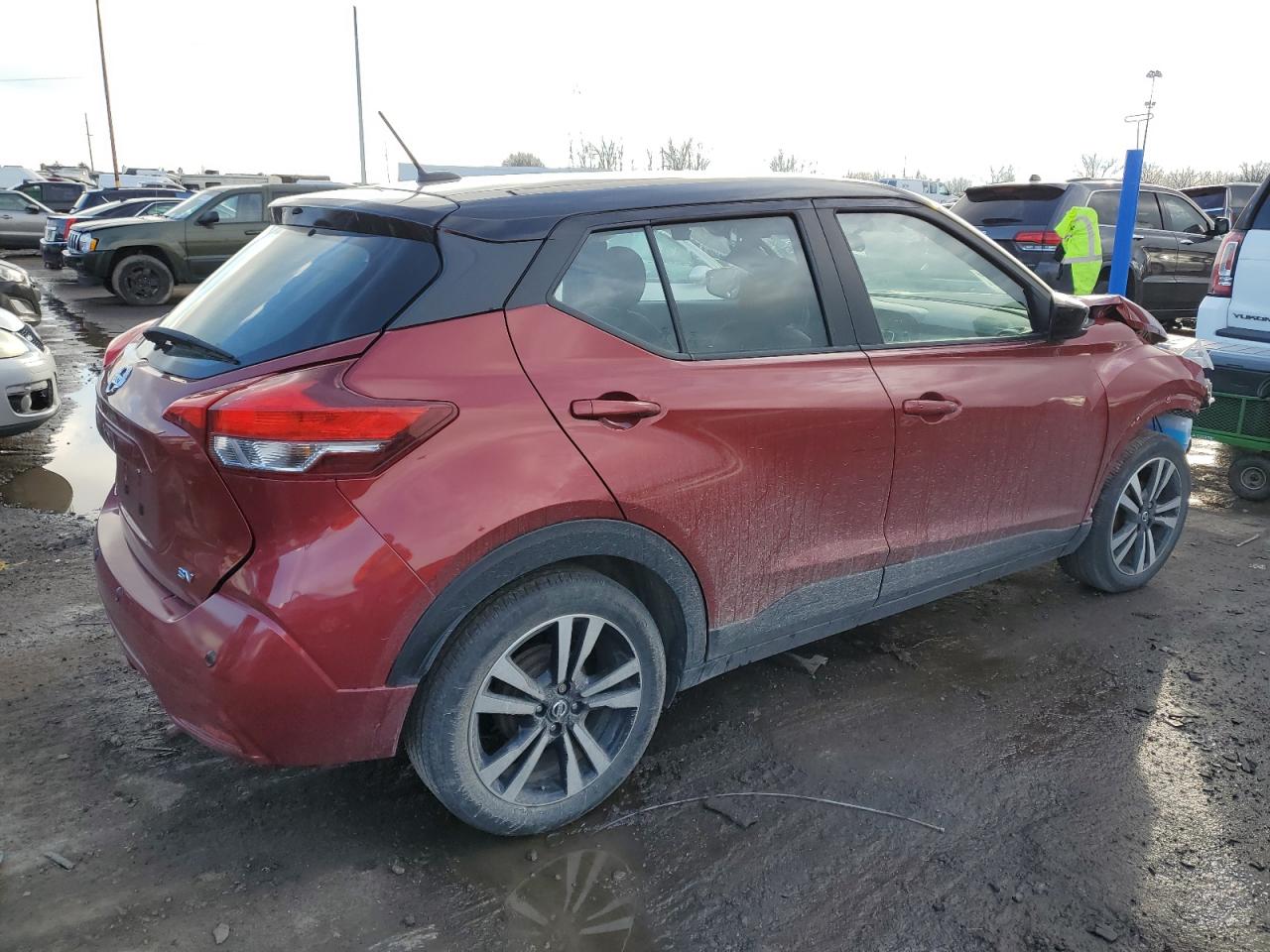 Image 3 of 2020 NISSAN KICKS SV 2020 with VIN 3N1CP5CV6LL542095
