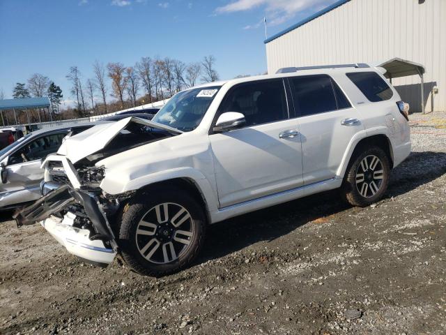 Изображение 2017 TOYOTA 4RUNNER SR5 2017