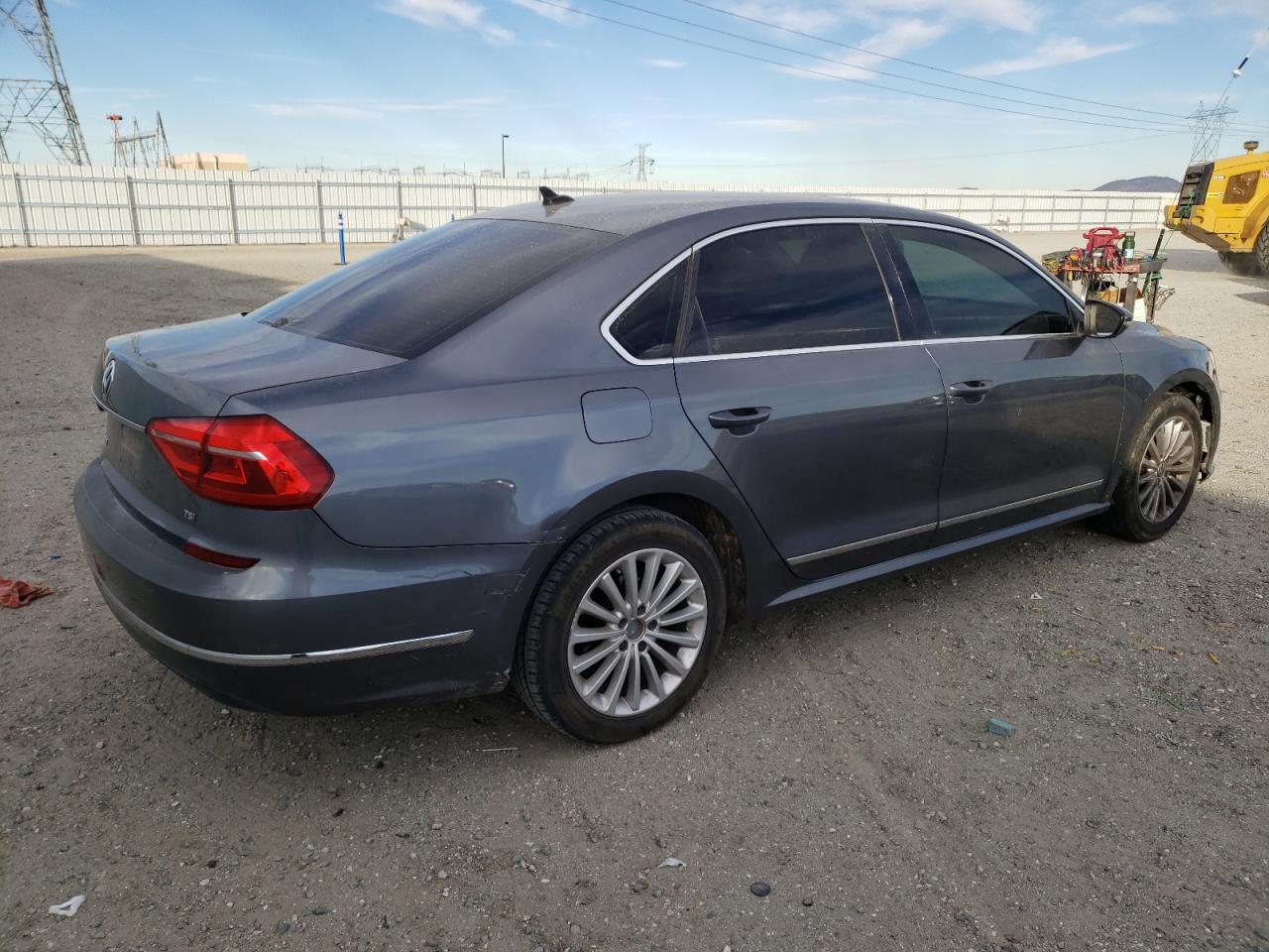 Image 3 of 2016 VOLKSWAGEN PASSAT SE 2016 with VIN 1VWBT7A3XGC033630