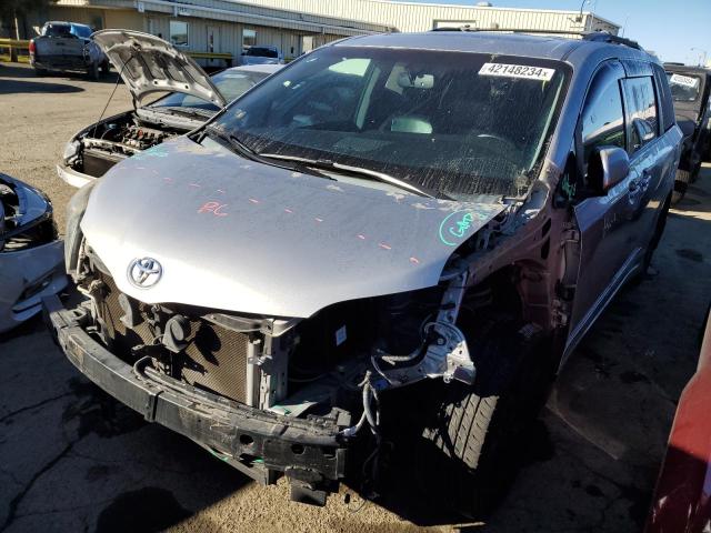 Изображение 2015 TOYOTA SIENNA SPORT 2015