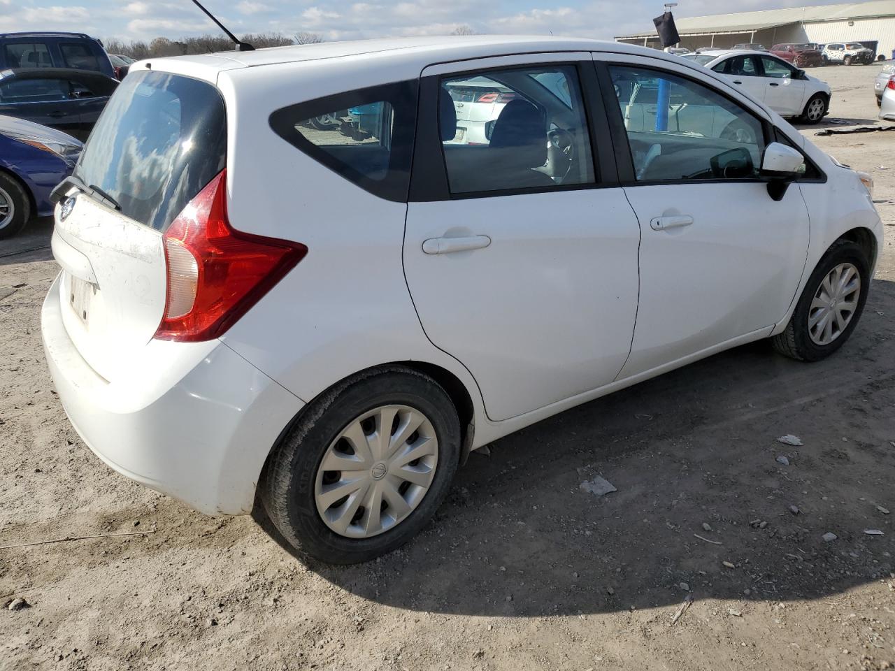Изображение 3 2016 NISSAN VERSA NOTE S 2016 с VIN 3N1CE2CP2GL409457