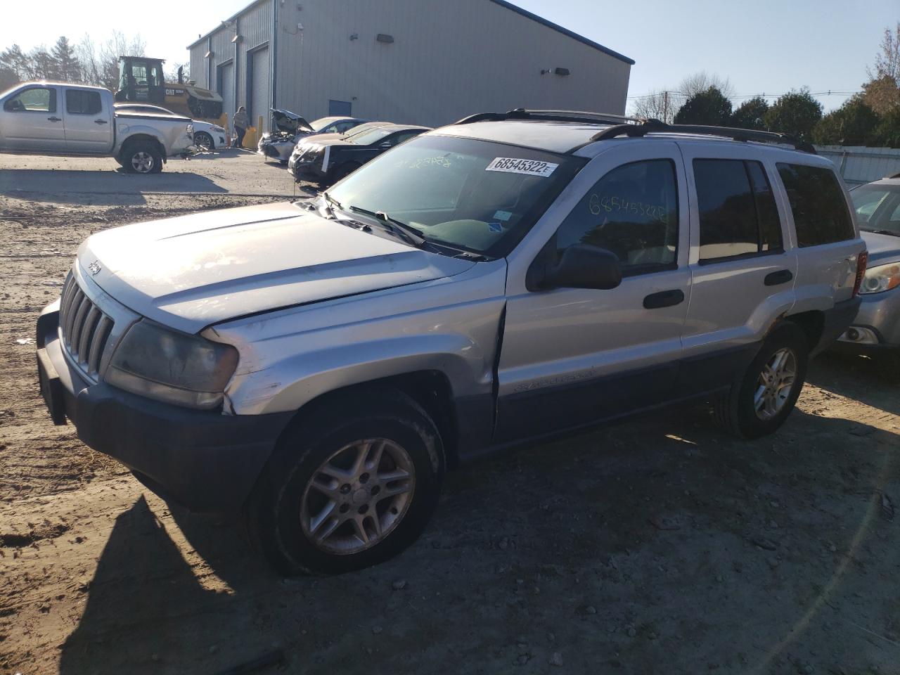 Image 1 of 2004 JEEP GRAND CHEROKEE LAREDO 2004 with VIN 1J4GW48S24C377065