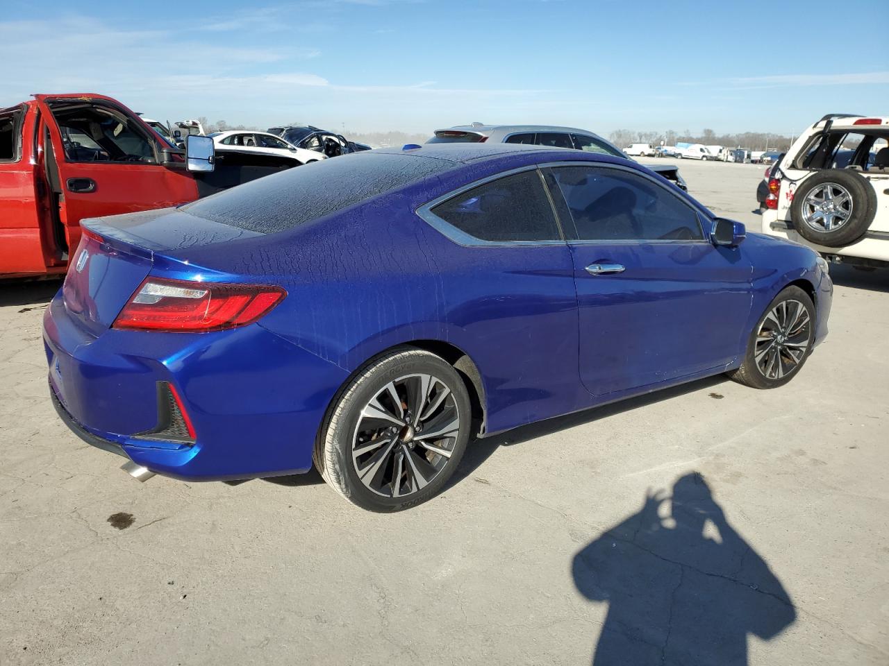 Image 3 of 2016 HONDA ACCORD EXL 2016 with VIN 1HGCT1B88GA006471