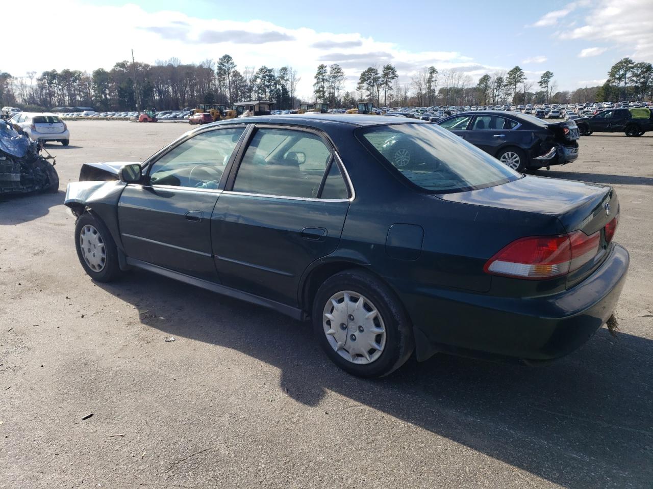 Image 2 of 2001 HONDA ACCORD LX 2001 with VIN 1HGCG56481A047452
