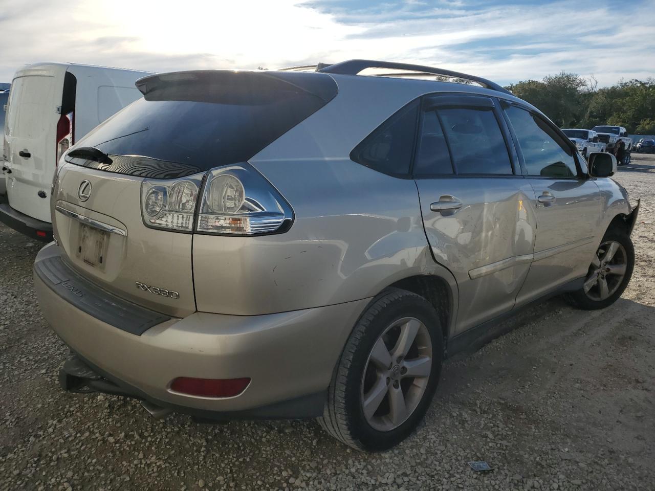 Image 3 of 2005 LEXUS RX 330 2005 with VIN 2T2GA31U15C030602