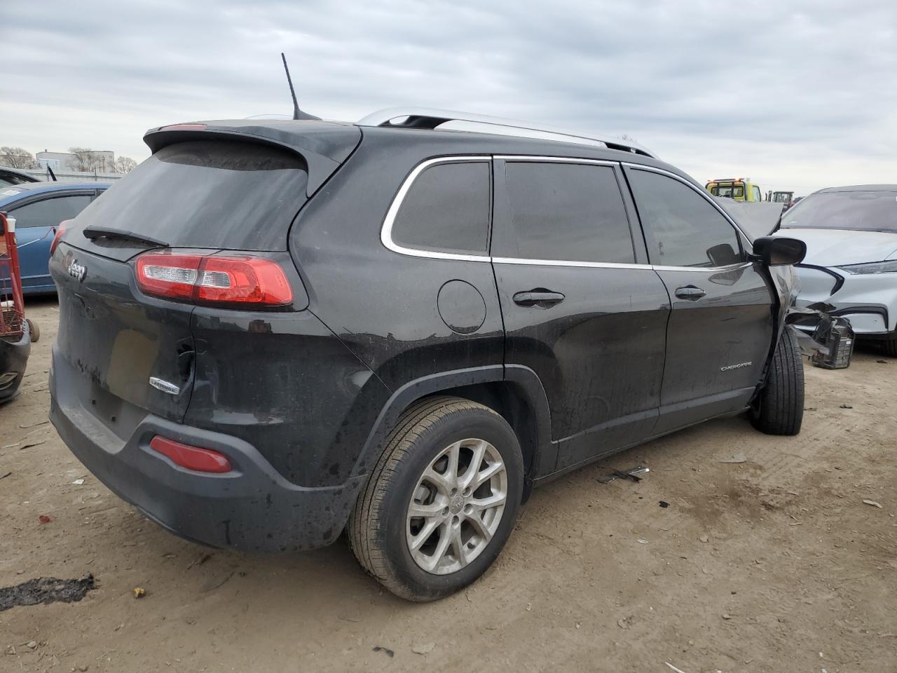 Obraz 3 z 2018 JEEP CHEROKEE LATITUDE PLUS 2018 z VIN 1C4PJLLB6JD557869