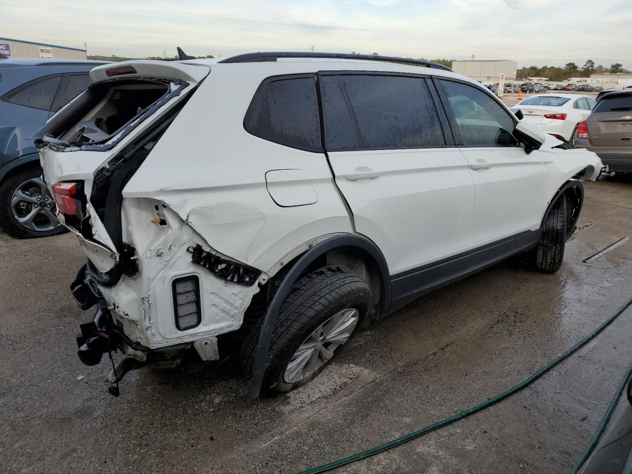 Image 3 of 2020 VOLKSWAGEN TIGUAN S 2020 with VIN 3VV1B7AX1LM117544