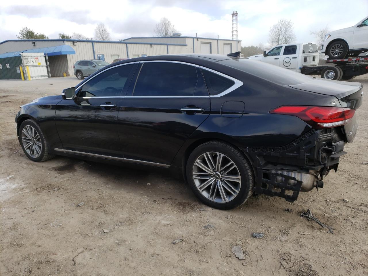 Изображение 2 2018 GENESIS G80 BASE 2018 с VIN KMHGN4JEXJU250532