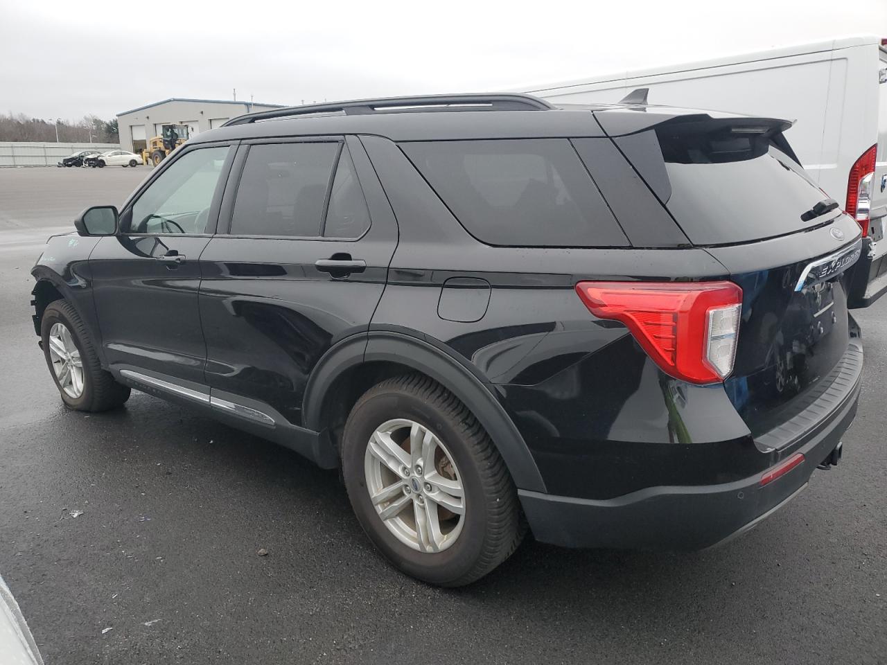 Obraz 2 z 2021 FORD EXPLORER XLT 2021 z VIN 1FMSK8DH0MGB65671