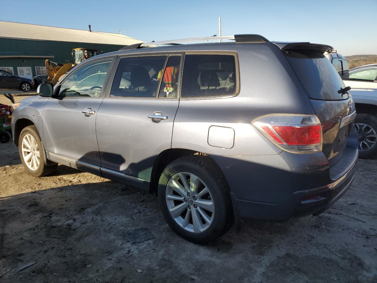 Image 2 of 2013 TOYOTA HIGHLANDER HYBRID LIMITED 2013 with VIN JTEDC3EH8D2016381