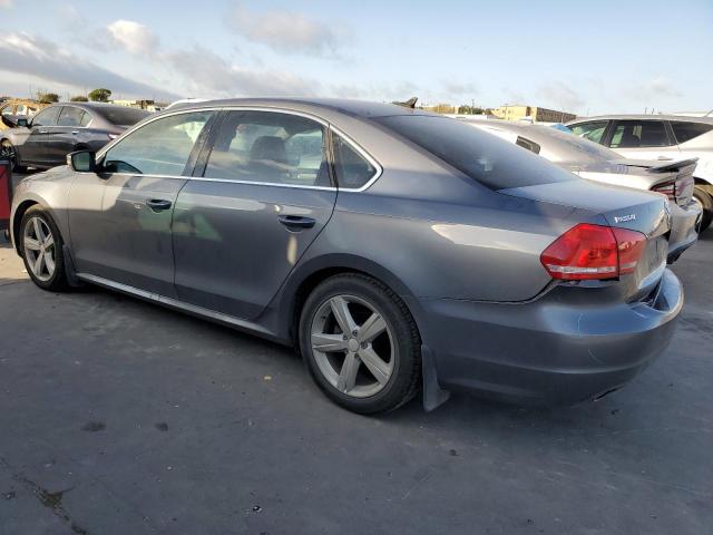 Obraz 2 z 2015 VOLKSWAGEN PASSAT SE 2015 z VIN 1VWBV7A32FC081258