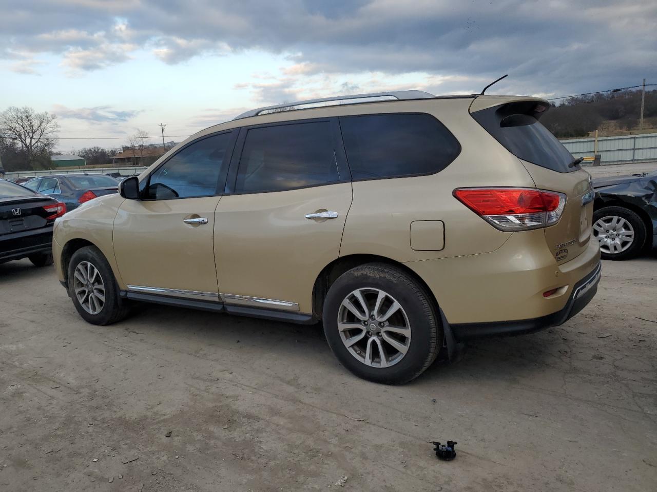 Obraz 2 z 2013 NISSAN PATHFINDER S 2013 z VIN 5N1AR2MNXDC669176