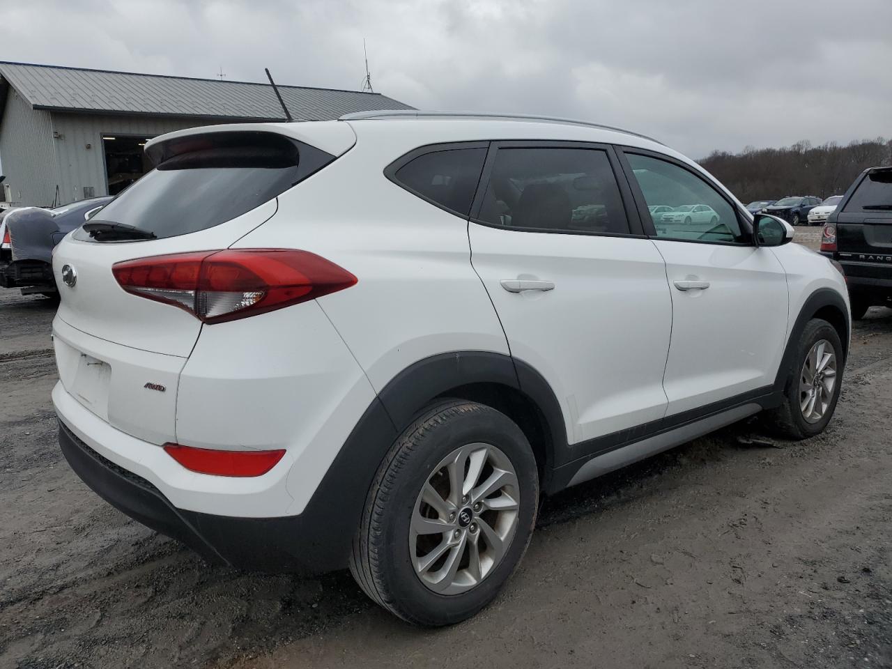 Изображение 3 2017 HYUNDAI TUCSON LIMITED 2017 с VIN KM8J3CA45HU351517
