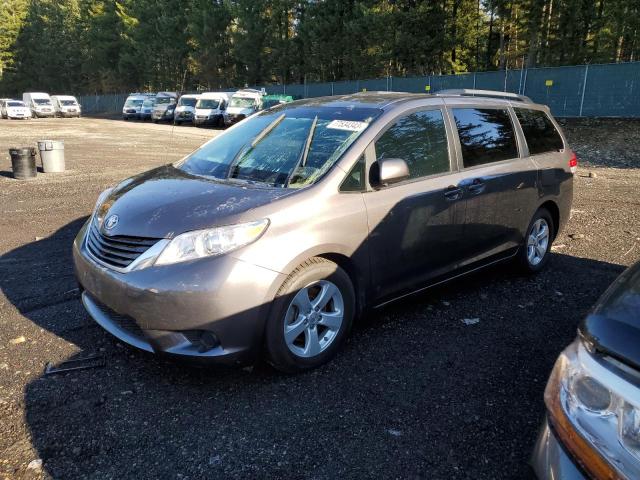 2014 TOYOTA SIENNA LE 2014 image