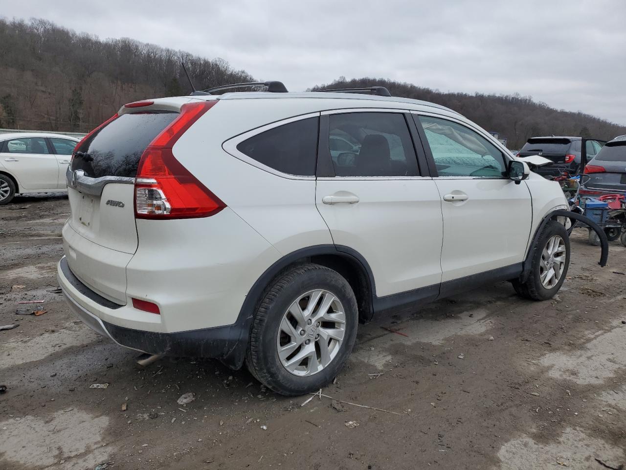 Image 3 of 2015 HONDA CR-V EXL 2015 with VIN 5J6RM4H7XFL130390