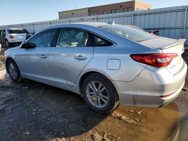 Obraz 2 z 2015 HYUNDAI SONATA SE 2015 z VIN 5NPE24AF4FH134600