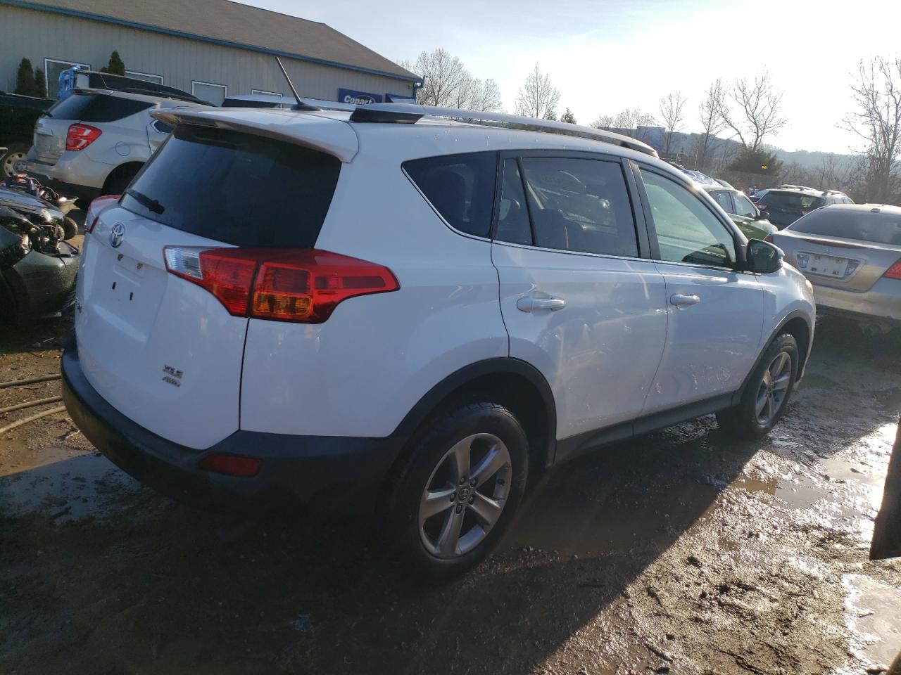 Obraz 3 z 2015 TOYOTA RAV4 XLE 2015 z VIN JTMRFREV5FJ044755