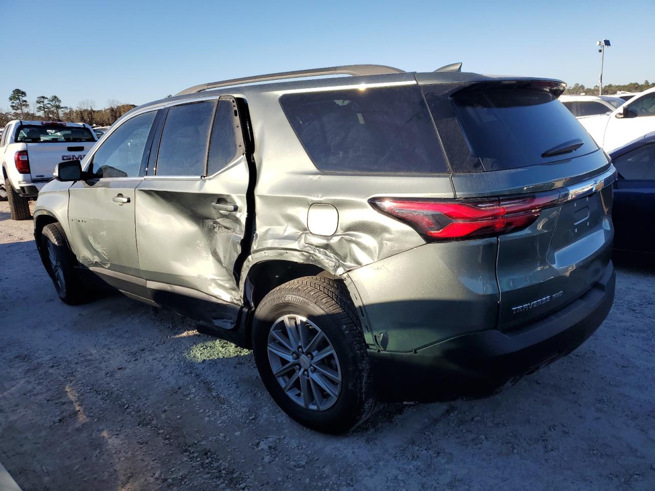 Изображение 2 2023 CHEVROLET TRAVERSE LT 2023 с VIN 1GNEVGKW2PJ195791