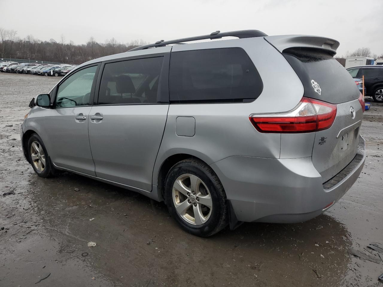 Изображение 2 2016 TOYOTA SIENNA LE 2016 с VIN 5TDKK3DC3GS735832