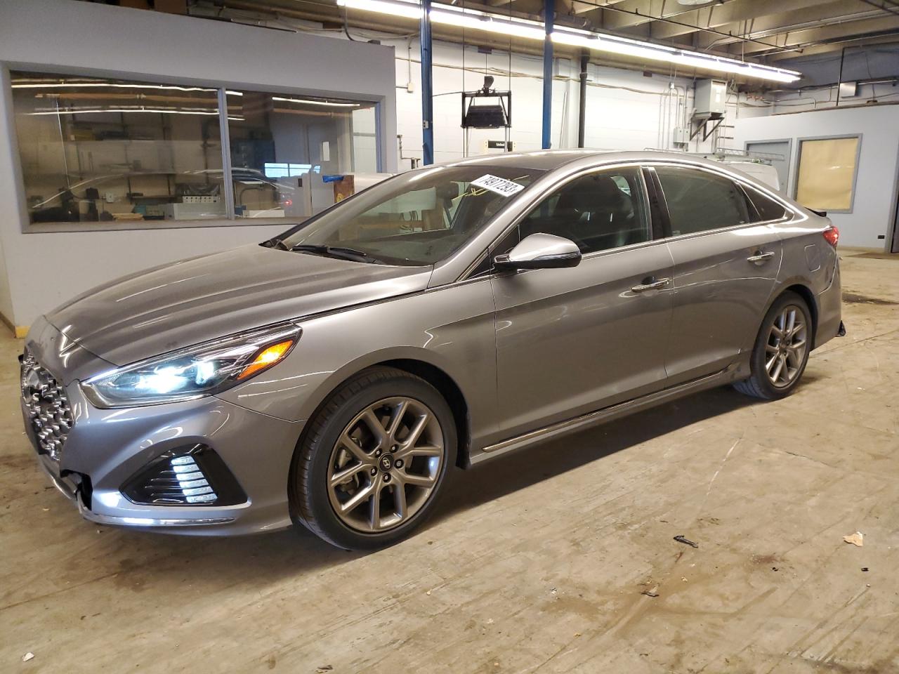 Image 1 of 2018 HYUNDAI SONATA SPORT 2018 with VIN 5NPE34AB9JH616143