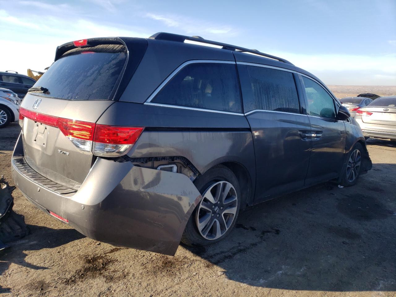 Image 3 of 2014 HONDA ODYSSEY TOURING 2014 with VIN 5FNRL5H91EB061770