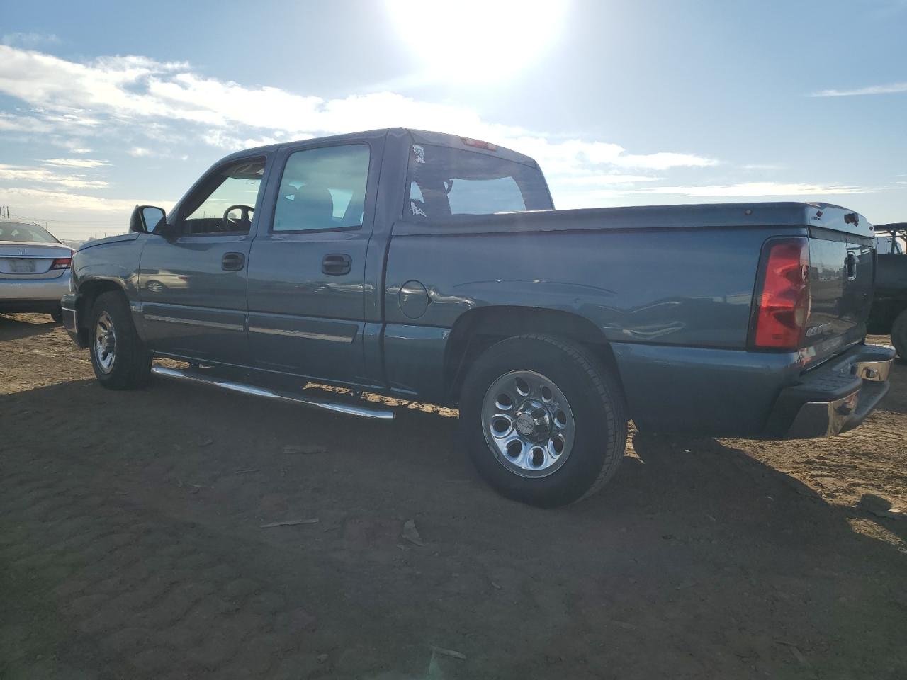 Изображение 2 2007 CHEVROLET SILVERADO C1500 CLASSIC CREW CAB 2007 с VIN 2GCEC13V971175842