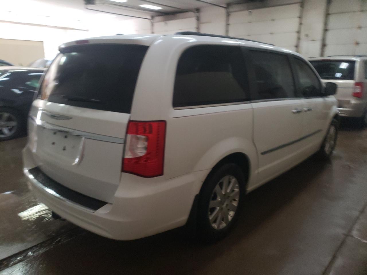 Image 3 of 2016 CHRYSLER TOWN & COUNTRY TOURING 2016 with VIN 2C4RC1BG4GR302924