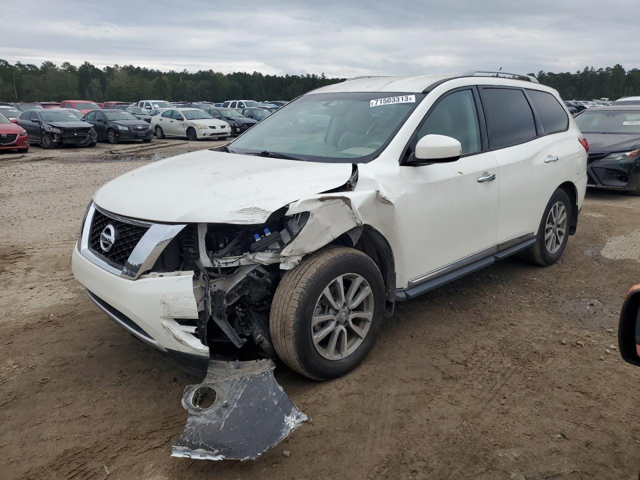 Image 1 of 2015 NISSAN PATHFINDER S 2015 with VIN 5N1AR2MN0FC697975