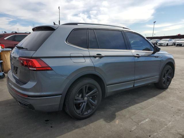 Image 3 of 2023 VOLKSWAGEN TIGUAN SE R-LINE BLACK 2023 with VIN 3VVCB7AXXPM061943