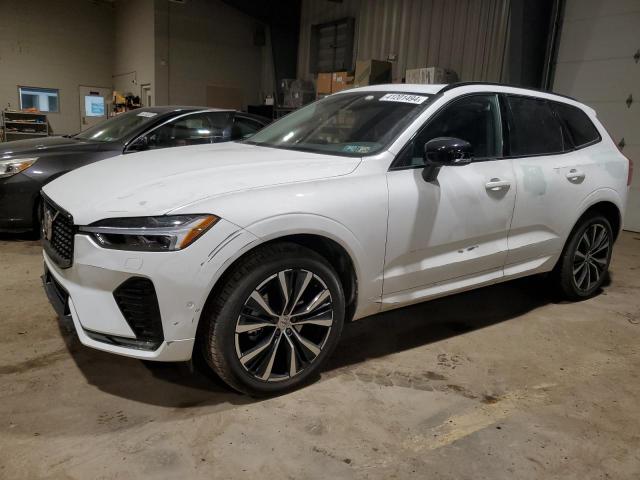 Изображение 1 2023 VOLVO XC60 PLUS 2023 с VIN YV4L12RW2P1311525