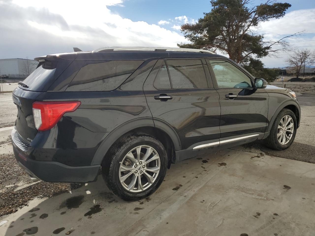 Image 3 of 2021 FORD EXPLORER LIMITED 2021 with VIN 1FMSK8FH5MGB02871