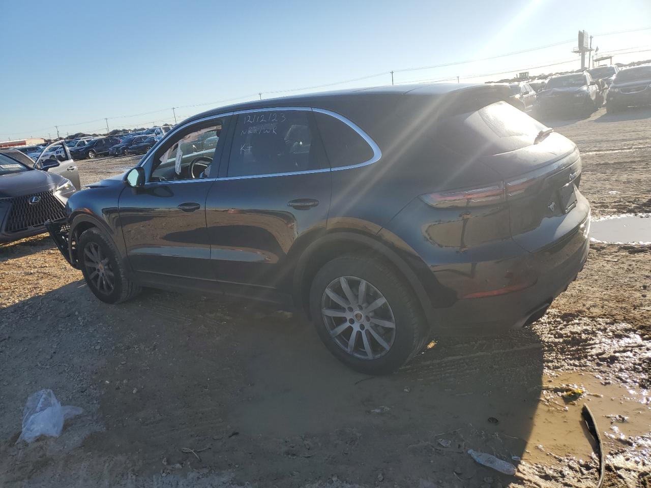 Изображение 2 2019 PORSCHE CAYENNE  2019 с VIN WP1AA2AYXKDA08456