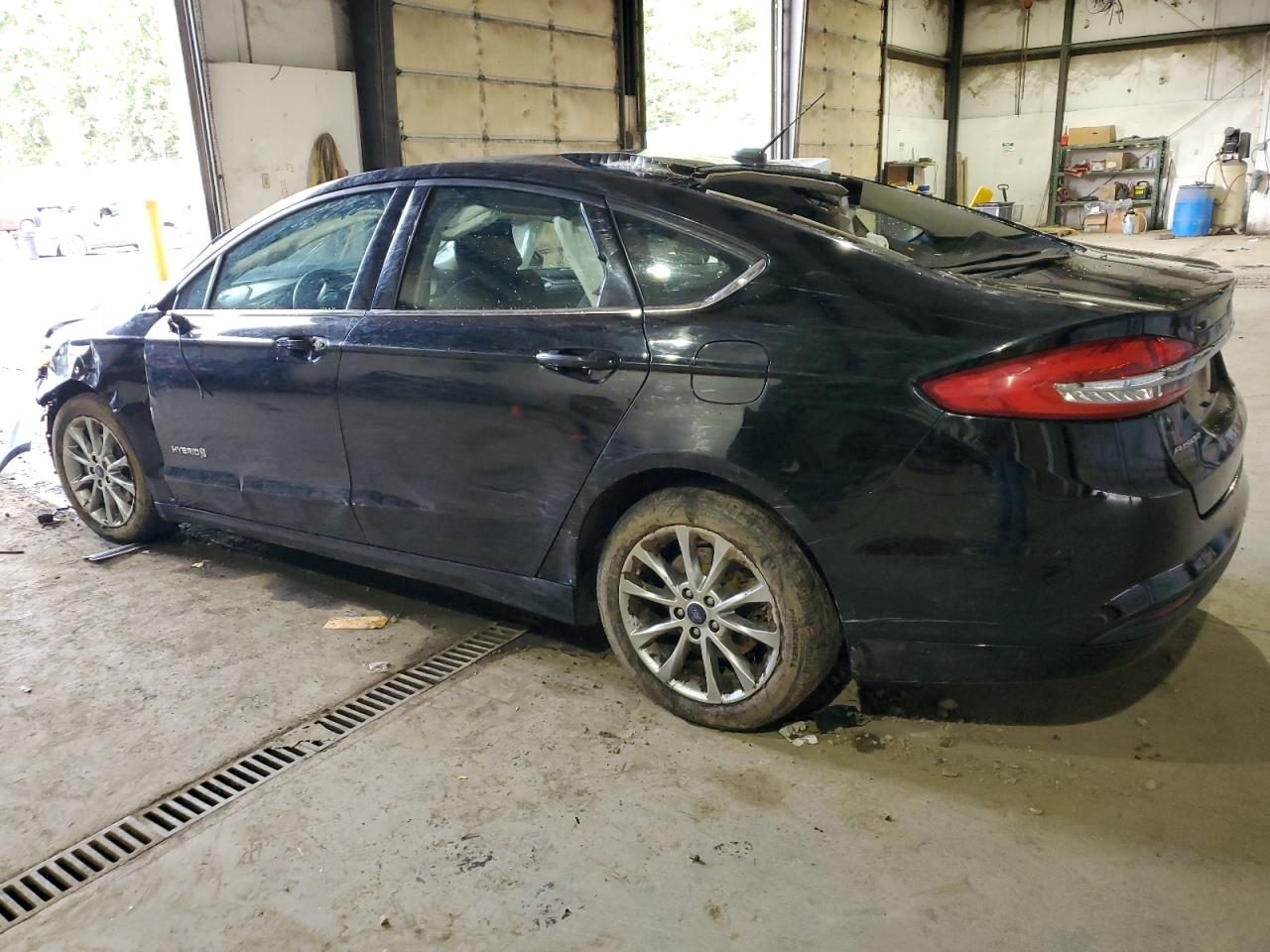 Image 2 of 2017 FORD FUSION SE HYBRID 2017 with VIN 3FA6P0LU0HR356907