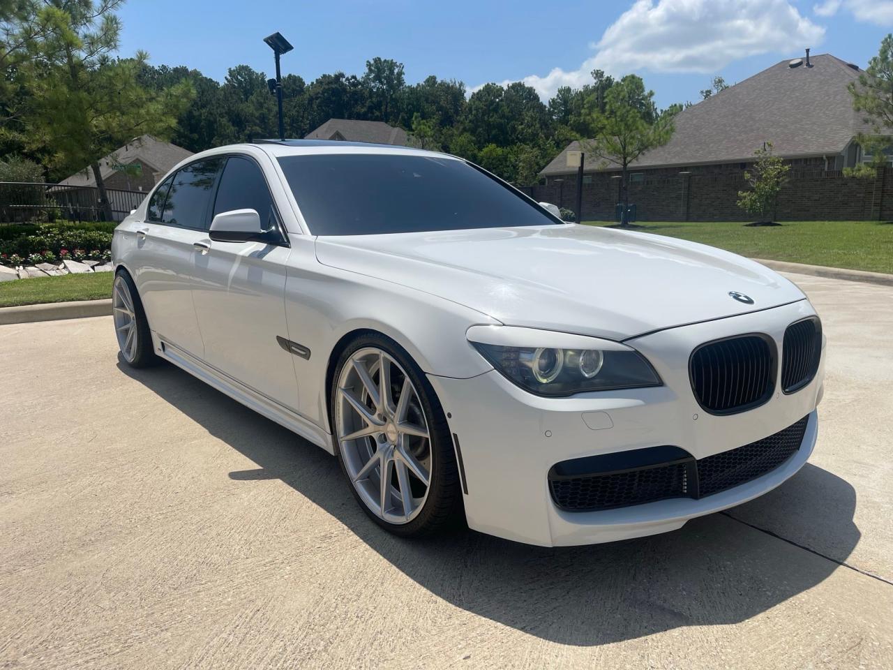Obraz 1 z 2010 BMW 750 LI 2010 z VIN WBAKB8C58ACY64395