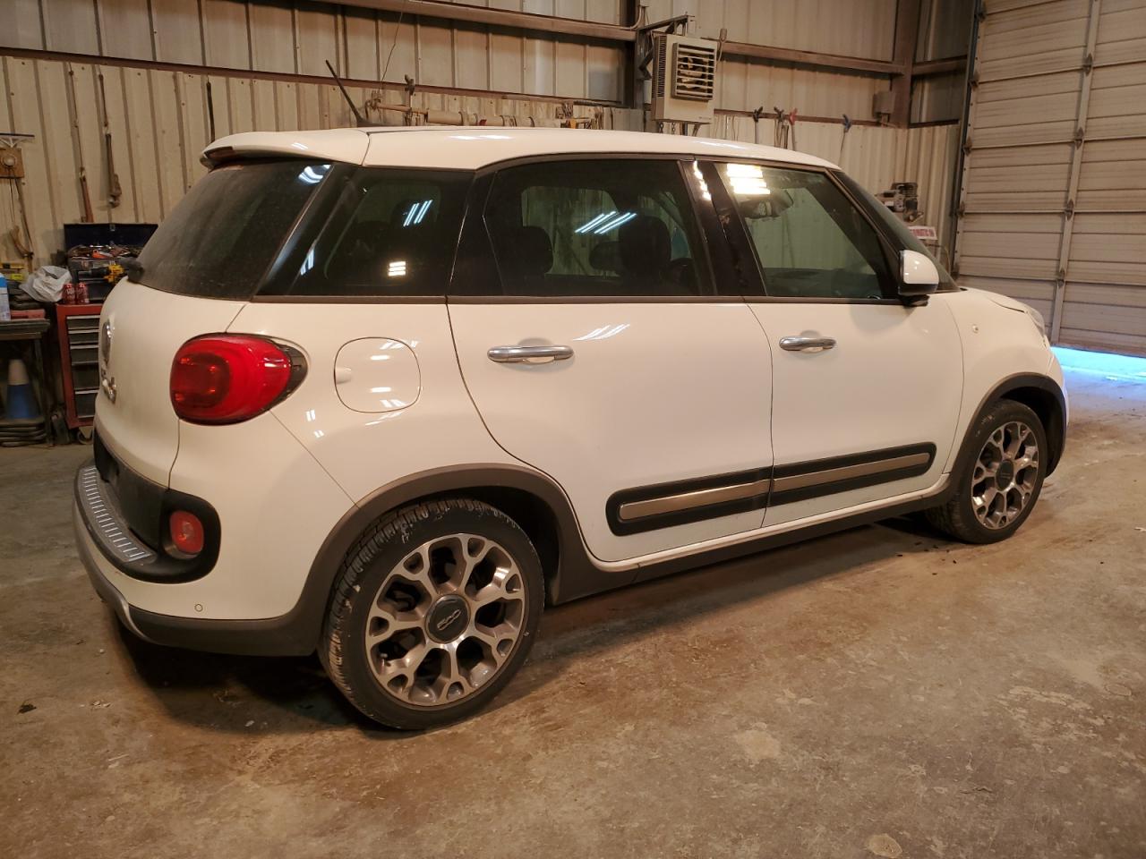 Изображение 3 2014 FIAT 500L TREKKING 2014 с VIN ZFBCFADH0EZ007795