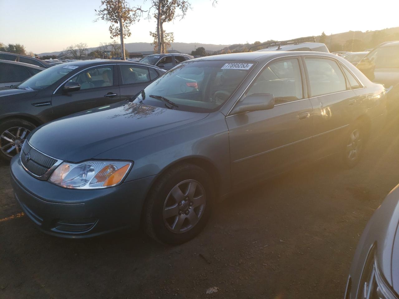 Изображение 1 2001 TOYOTA AVALON XL 2001 с VIN 4T1BF28B61U155666