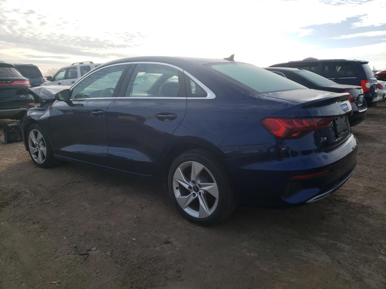 Изображение 2 2023 AUDI A3 PREMIUM 2023 с VIN WAUAUDGY8PA041991