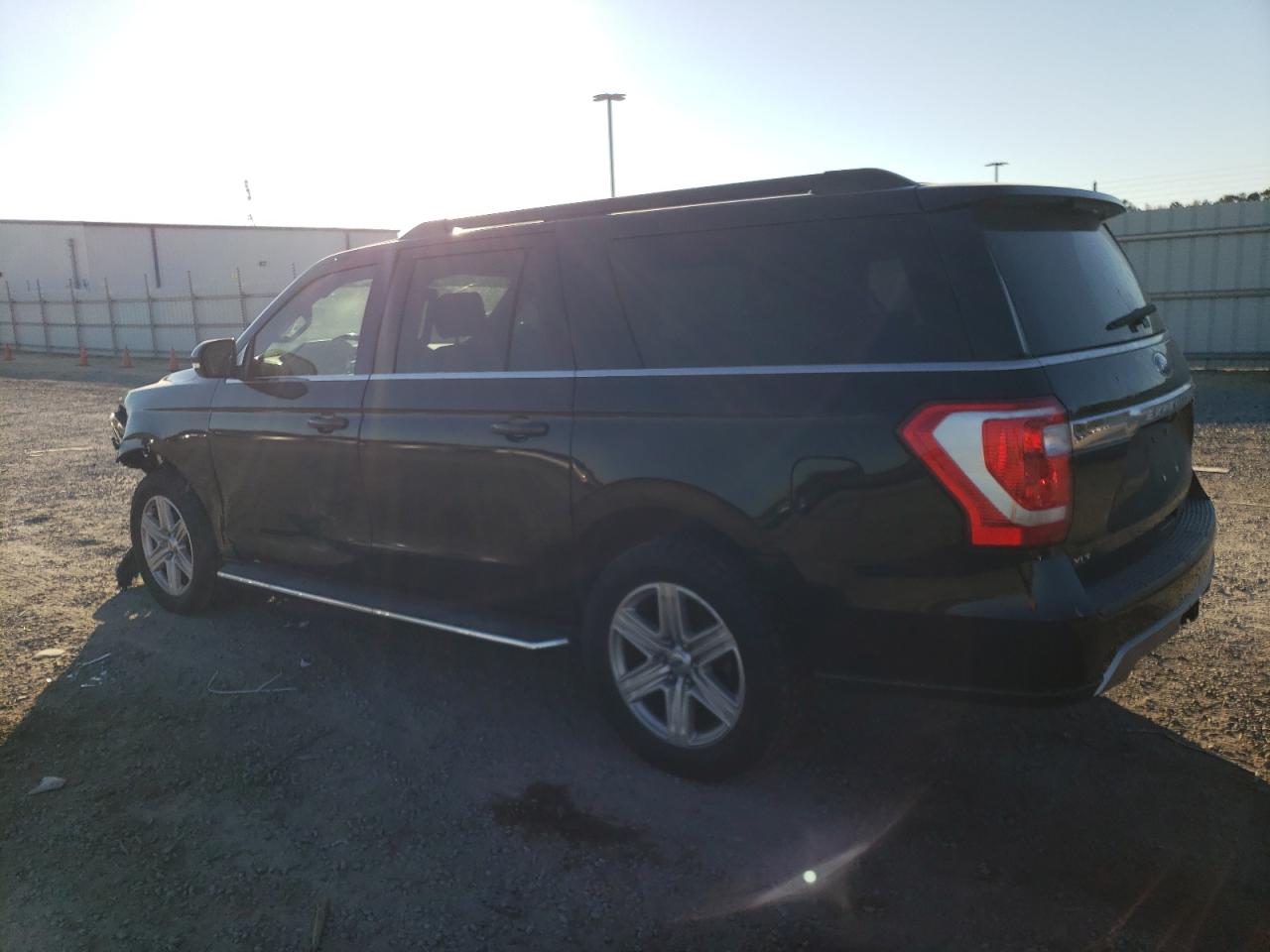 Obraz 2 z 2018 FORD EXPEDITION MAX XLT 2018 z VIN 1FMJK1JT5JEA14845
