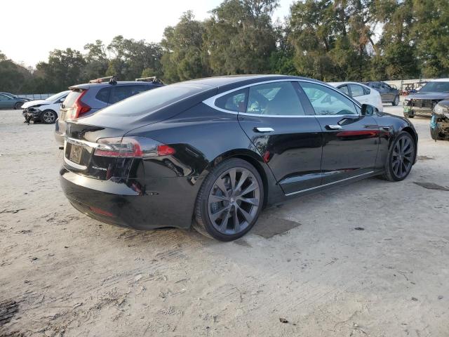 Obraz 3 z 2021 TESLA MODEL S  2021 z VIN 5YJSA1E26MF425994