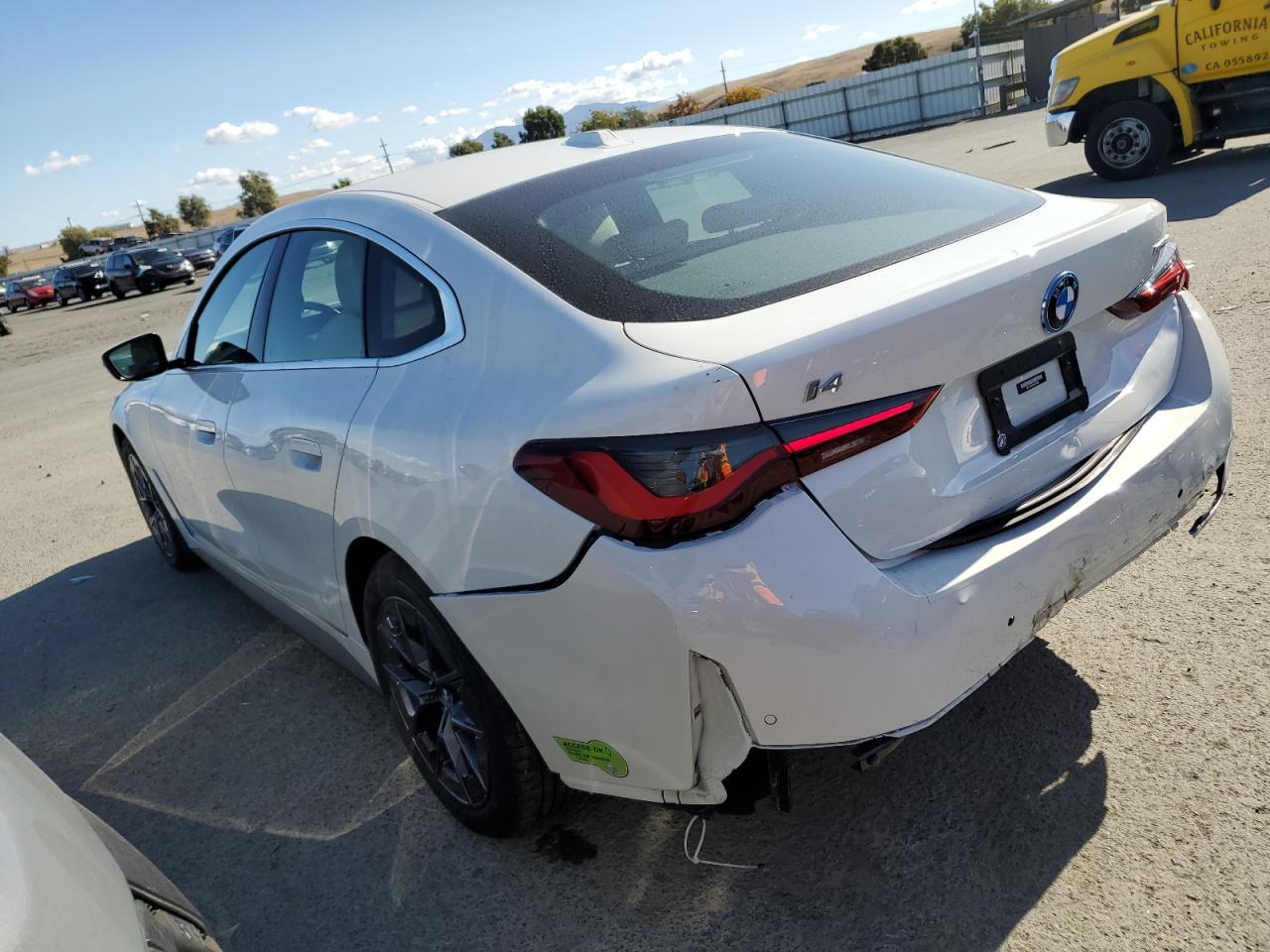 Obraz 2 z 2023 BMW I4 EDRIVE40  2023 z VIN WBY73AW0XPFP10824