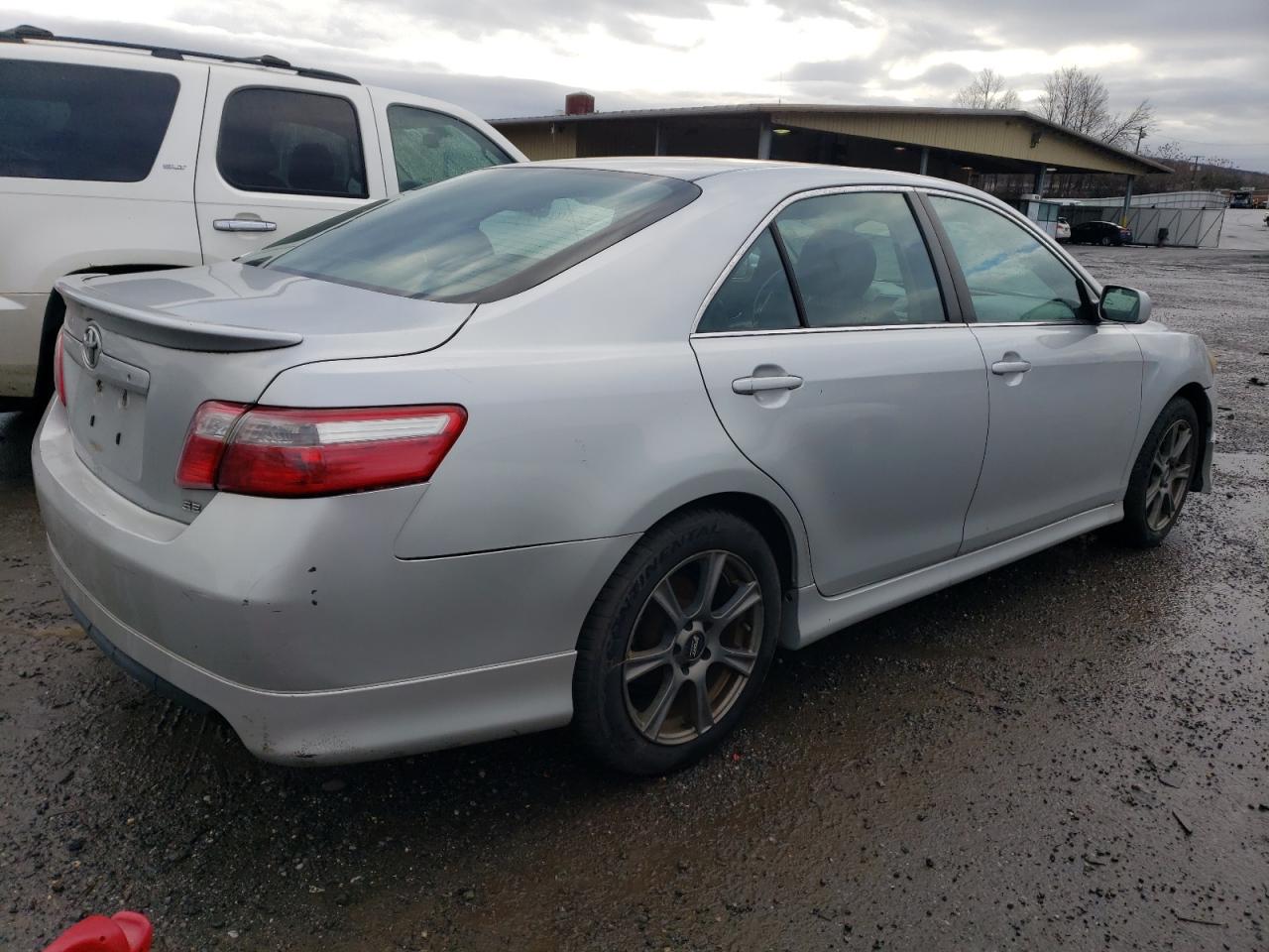 Obraz 3 z 2007 TOYOTA CAMRY LE 2007 z VIN 4T1BK46K87U019378