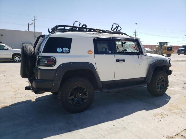 Obraz 3 z 2014 TOYOTA FJ CRUISER  2014 z VIN JTEBU4BF8EK204509