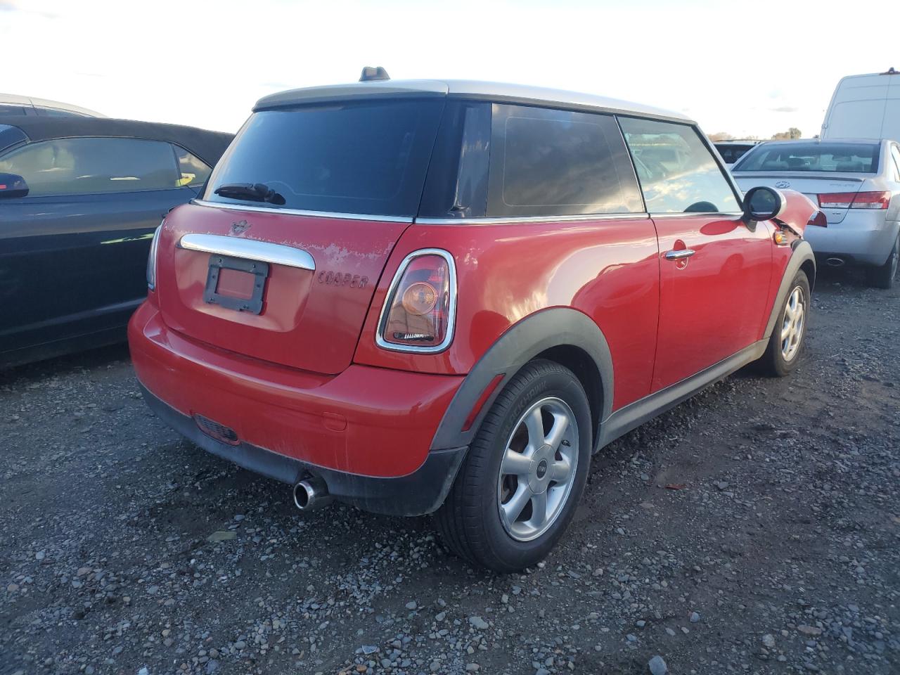 Obraz 3 z 2008 MINI COOPER  2008 z VIN WMWMF33538TT59973