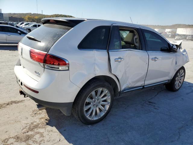 Image 3 of 2014 LINCOLN MKX  2014 with VIN 2LMDJ8JK2EBL10461