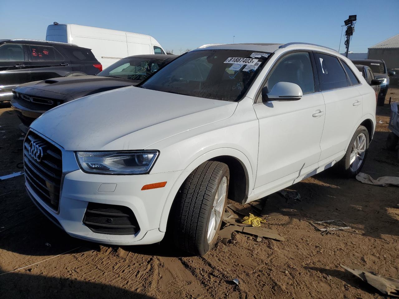 Изображение 1 2016 AUDI Q3 PREMIUM PLUS 2016 с VIN WA1EFCFS2GR011838