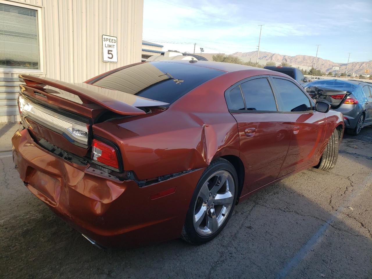 Obraz 3 z 2013 DODGE CHARGER SXT 2013 z VIN 2C3CDXHG4DH563408