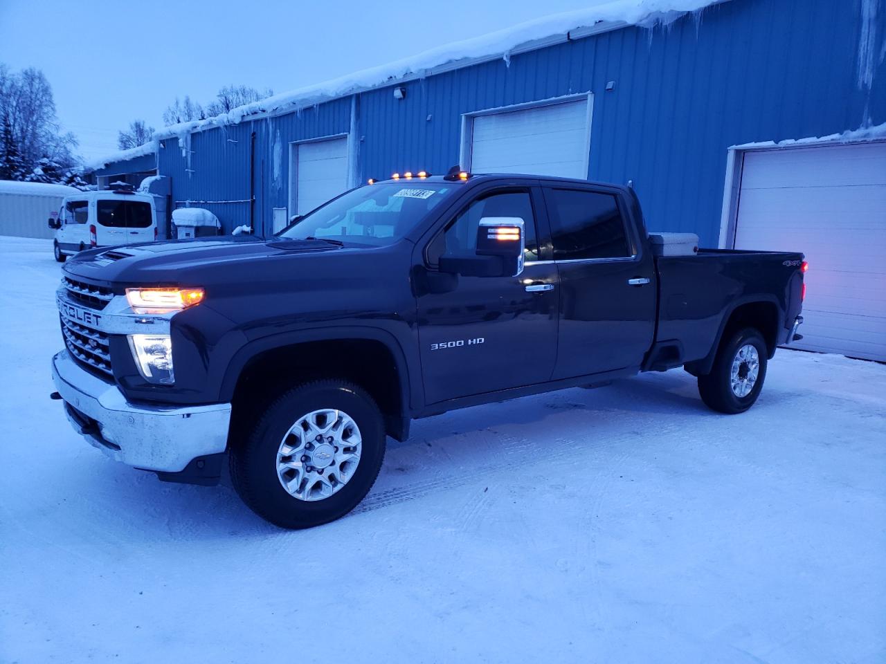 Изображение 2 2020 CHEVROLET SILVERADO K3500 LTZ 2020 с VIN 1GC4YUE79LF158085