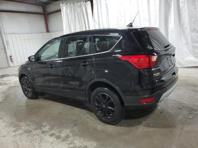 Obraz 2 z 2019 FORD ESCAPE SE 2019 z VIN 1FMCU9GD4KUB56046