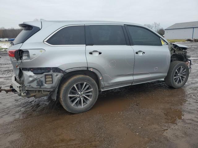 Image 3 of 2018 TOYOTA HIGHLANDER SE 2018 with VIN 5TDJZRFHXJS556908